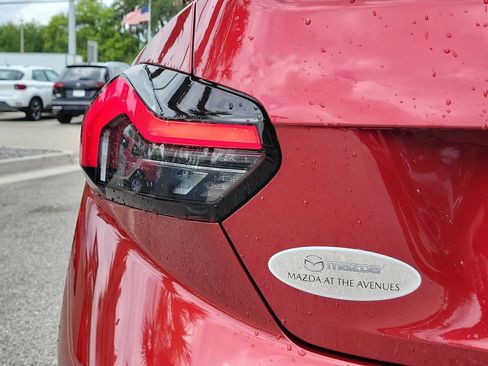 Used 2025 BMW 230i Coupe RWD image 7