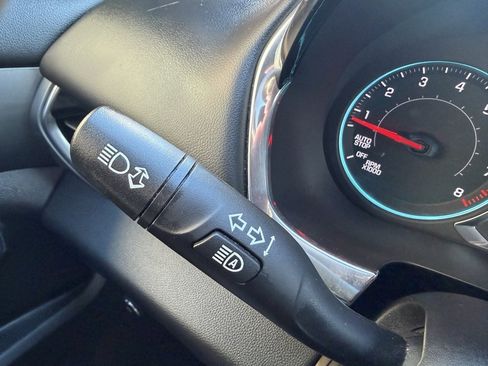 Certified 2022 Chevrolet Traverse LT image 25