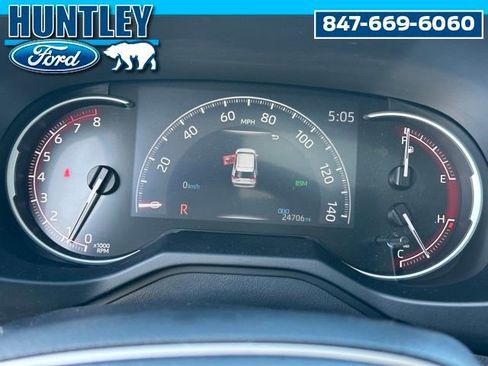 Used 2023 Toyota RAV4 XLE Premium image 27