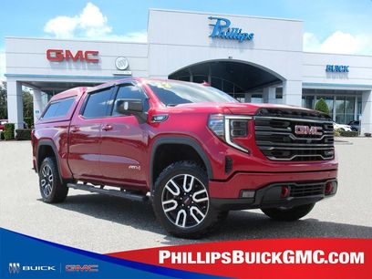 Used 2022 GMC Sierra 1500 AT4 w/ Technology Package