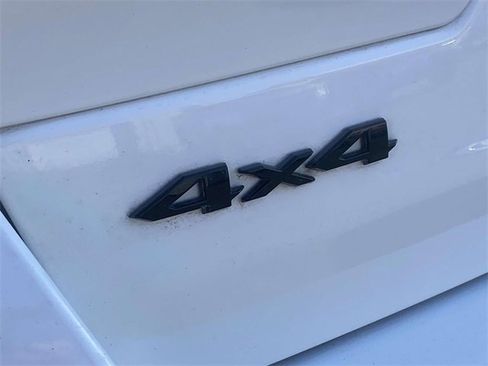 Used 2024 Jeep Grand Cherokee Altitude image 7