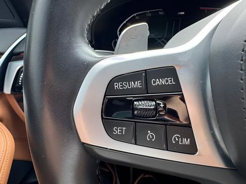 Used 2022 BMW 540i w/ M Sport Package image 18