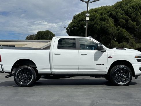New 2026 RAM 2500 Laramie AWD/4WD image 3