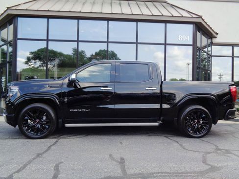Used 2022 GMC Sierra 1500 Denali w/ Technology Package AWD/4WD image 8