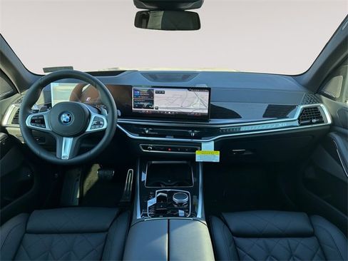 New 2026 BMW X5 xDrive50e w/ M Sport Package image 10