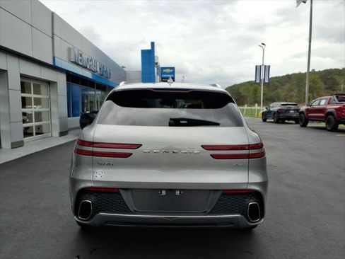 Used 2025 Genesis GV70 2.5T w/ Advanced Package AWD/4WD image 6