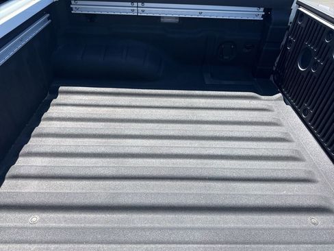 Used 2025 Nissan Frontier Pro-X w/ Pro Convenience Package image 17