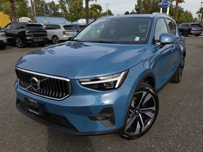 Used 2024 Volvo XC40 B5 Ultimate w/ Climate Package