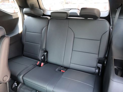 New 2026 Chevrolet Traverse LT w/ Enhanced Driving Package image 8