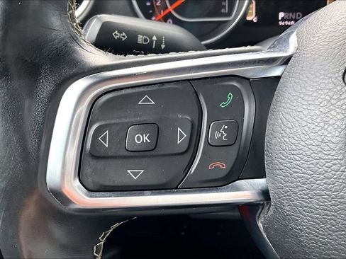 Used 2018 Jeep Wrangler Unlimited Sahara w/ Cold Weather Group AWD/4WD image 12