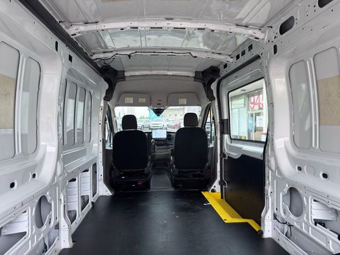 Used 2024 Ford Transit 250 148 Medium Roof w/ Load Area Protection Package RWD image 35