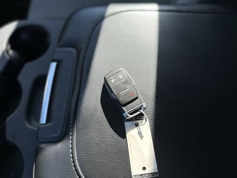 Used 2021 RAM 2500 Big Horn image 65