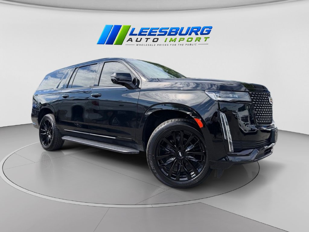 Used 2022 Cadillac Escalade ESV Luxury AWD/4WD image 1