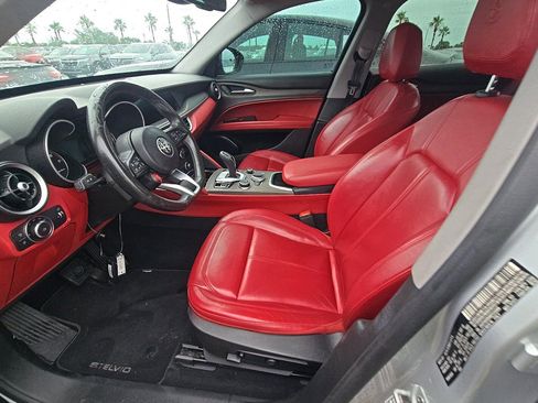 Used 2021 Alfa Romeo Stelvio Ti w/ Active Assist 2 Package TI AWD/4WD image 4