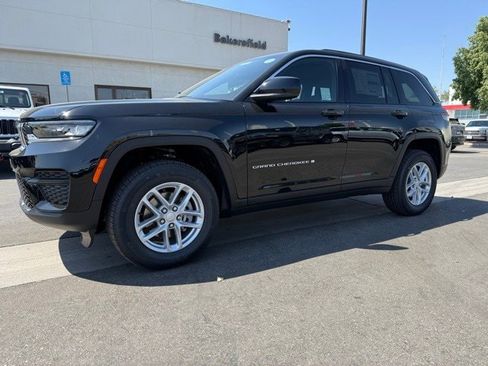 New 2025 Jeep Grand Cherokee Laredo X w/ Luxury Tech Group I image 2