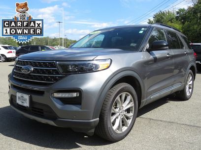 Used 2024 Ford Explorer XLT w/ Equipment Group 202A