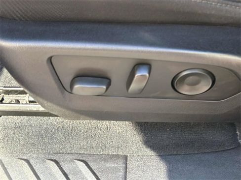 Used 2023 Chevrolet Colorado Trail Boss image 37