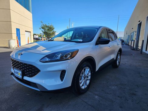 Used 2022 Ford Escape SE FWD image 27