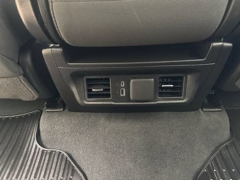 Certified 2025 Chevrolet Silverado 1500 LT AWD/4WD image 17