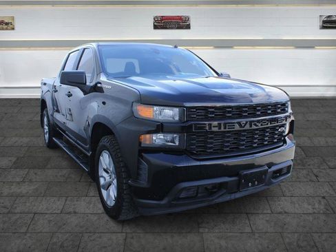 Used 2021 Chevrolet Silverado 1500 Custom image 1
