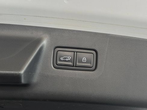 Used 2025 Hyundai Santa Fe SEL FWD image 23