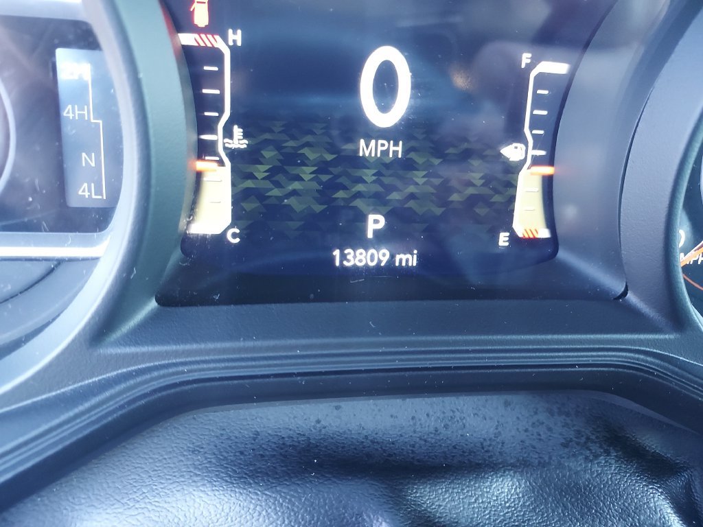 Used 2024 Jeep Wrangler Unlimited Sport AWD/4WD image 19