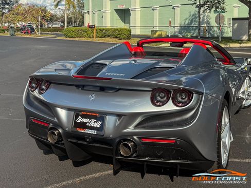 Used 2021 Ferrari F8 Tributo image 60