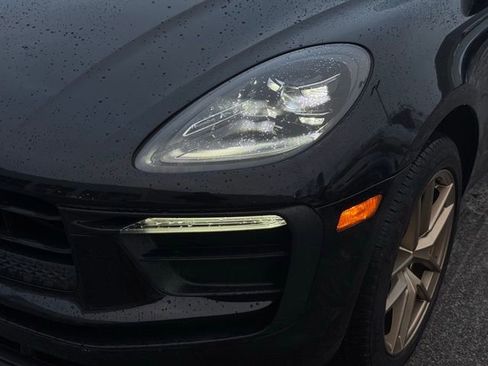 Used 2024 Porsche Macan Base image 2