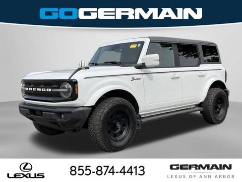Used 2024 Ford Bronco Outer Banks AWD/4WD image 1