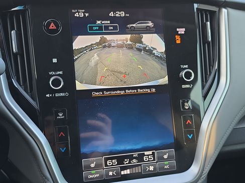 Used 2022 Subaru Outback Premium image 22