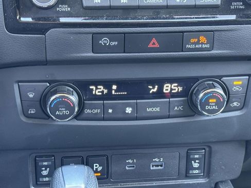 Used 2024 Nissan Frontier SV w/ Technology Package RWD image 5