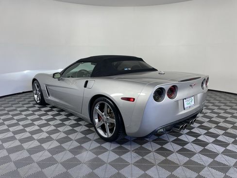 Used 2005 Chevrolet Corvette Convertible w/ Preferred Equipment Group image 15