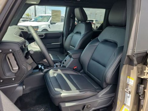 New 2025 Ford Bronco Outer Banks AWD/4WD image 10