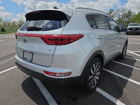 Used 2017 Kia Sportage EX w/ EX Technology Package FWD image 8
