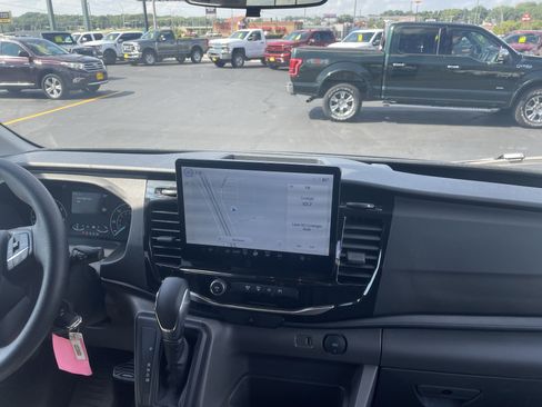 Used 2024 Ford Transit 350 XLT image 14