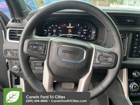 Used 2024 GMC Yukon Denali w/ Max Trailering Package AWD/4WD image 14