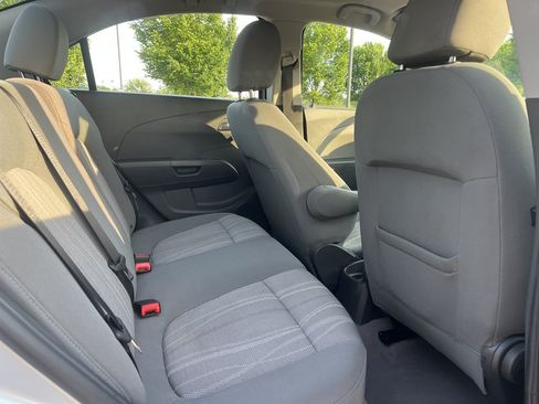 Used 2015 Chevrolet Sonic LT FWD image 13