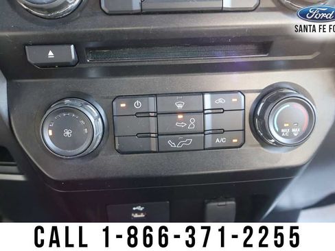 Used 2017 Ford F150 Platinum w/ Equipment Group 701A Luxury AWD/4WD image 43