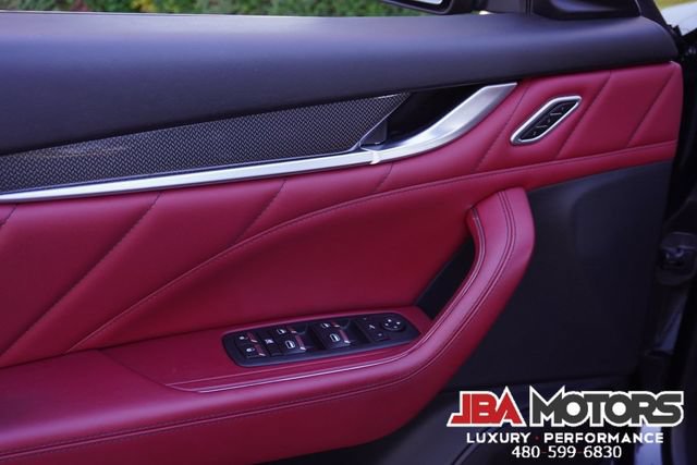 Used 2022 Maserati Levante Modena AWD/4WD image 27