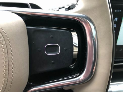 Used 2024 Lincoln Nautilus Premier w/ Equipment Group 102A image 7