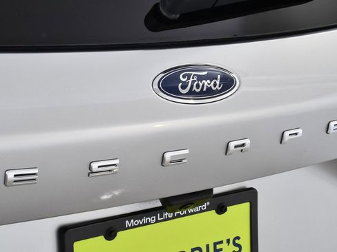 Used 2022 Ford Escape SE w/ Convenience Package image 23