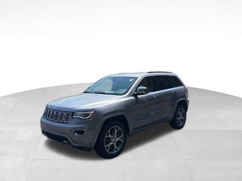 Used 2021 Jeep Grand Cherokee Overland w/ Trailer Tow Group IV image 1
