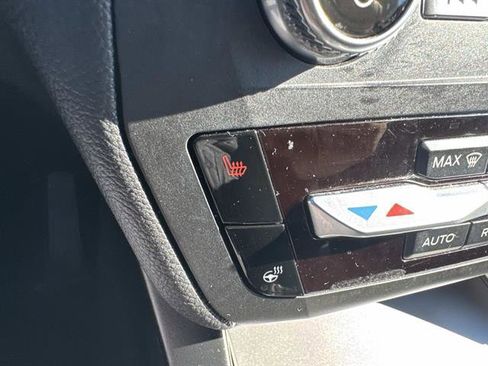 Used 2020 Ford Explorer XLT w/ Equipment Group 202A image 17