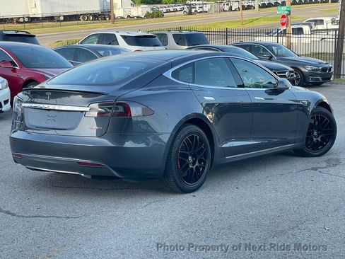 Used 2014 Tesla Model S P85D image 2