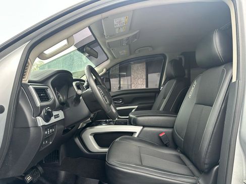 Used 2017 Nissan Titan PRO-4X image 2