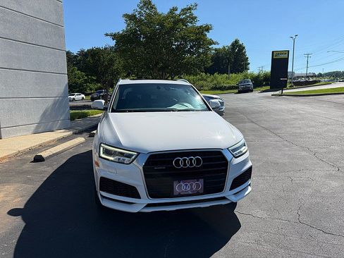 Used 2018 Audi Q3 2.0T Premium Plus w/ Premium Plus Package AWD/4WD image 7