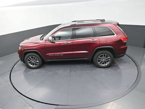 Used 2018 Jeep Grand Cherokee Limited AWD/4WD image 26