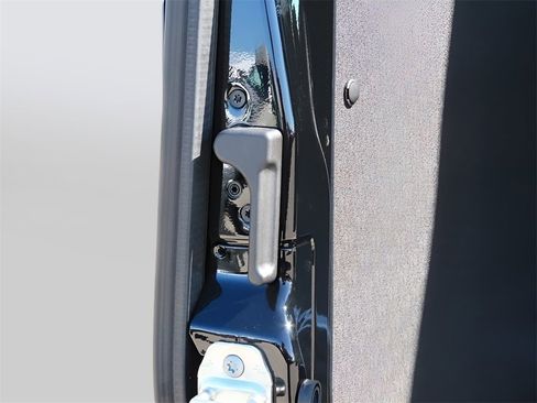 Used 2024 Mercedes-Benz Sprinter 2500 image 25