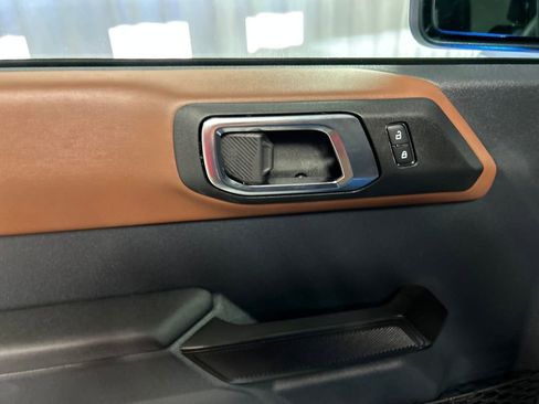 Used 2024 Ford Bronco Outer Banks image 14
