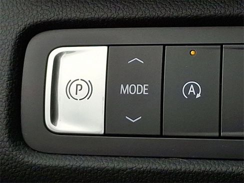 Certified 2025 GMC Acadia Elevation image 26